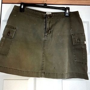 Z. Cavaricci Women's junior XL army green Skirt Straight